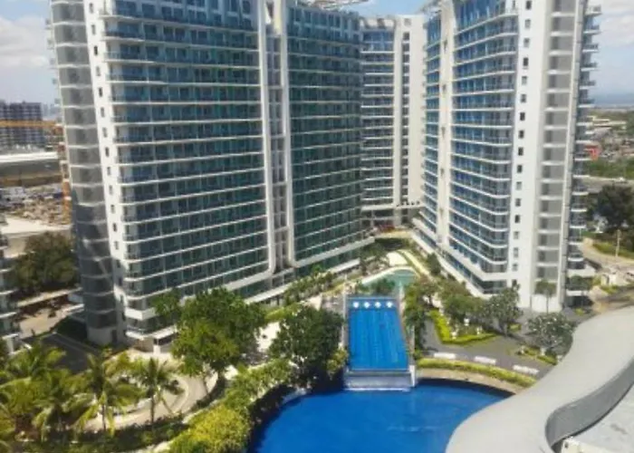 At Sm Bicutan Apartamento *